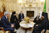 Встреча Святейшего Патриарха Кирилла с главой Северной Осетии В. З. Битаровым