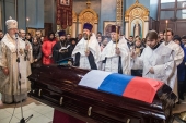 Mitropolitul Voronejului Serghii a săvârșit slujba înmormântării pilotului Roman Filipov căzut la datorie în Siria
