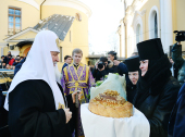 Slujirea Patriarhului de ziua aniversării a 20 de ani de la aflarea moaștelor Sfintei Fericite Matrona de Moscova la mănăstirea „Acoperământul Maicii Domnului”, or. Moscova