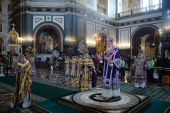 Літургія в Храмі Христа Спасителя в 42-гу річницю архієрейської хіротонії Святішого Патріарха Кирила