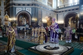 La cea de-a 42-a aniversare a hirotoniei arhierești a Sanctității Sale Patriarhul Chiril în catedrala „Hristos Mântuitorul” a fost săvârșită Liturghia Darurilor mai Înainte Sfințite