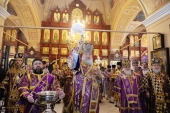 În Duminica a 4-a din Postul Mare Întâistătătorul Bisericii Ortodoxe Ruse a săvârșit sfințirea bisericii „Înălțarea Sfintei Cruci” din Cistyi Vrajek, or. Moscova