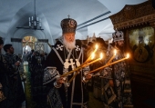 În Lunea din Săptămâna Patimilor Sanctitatea Sa Patriarhul Chiril a săvârșit Liturghia Darurilor mai înainte Sfințite la mănăstirea stavropighială Donskoy