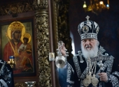 În Marțea din Săptămâna Patimilor Sanctitatea Sa Patriarhul Chiril a săvârșit Liturghia Darurilor mai înainte Sfințite la mănăstirea stavropighială „Sfântul Mitropolit Petru” din Vysokoe