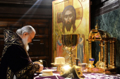 Патріарше служіння в четвер Страсної седмиці в Храмі Христа Спасителя в Москві