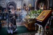 Vecernia cu scoaterea Epitafului Mântuitorului în catedrala „Hristos Mântuitorul”