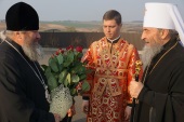 В Светлый четверг Предстоятель Украинской Православной Церкви совершил Литургию в Зимненском женском монастыре