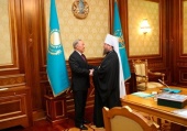 Mitropolitul de Astana Alexandr a exprimat mulțumiri Președintelui Kazahstanului N.A. Nazarbaev pentru darul oferit credincioșilor ortodocși către sărbătoarea Paștelor