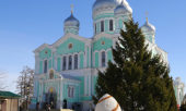 В четверг Светлой седмицы архипастыри Нижегородской и Мордовской митрополий совершили Литургию в Дивеевском монастыре