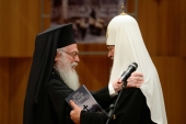 Святіший Патріарх Кирил взяв участь у презентації руського перекладу книги Предстоятеля Албанської Церкви «Навіть до краю землі»