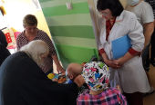 Председатель Синодального отдела по церковной благотворительности навестил больных детей в московском онкоцентре