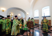 Vizita Patriarhului la Valaam. Sfințirea bisericii „Sfinții Apostoli Petru și Pavel” ce se află deasupra porților Mănăstirii din Valaam