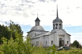 В деревне Огибалово Вологодской области освящен отреставрированный Воскресенский храм начала XIX века