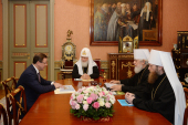 Întâlnirea Sanctității Sale Patriarhul Chiril cu guvernatorul interimar al regiunii Samara D.I. Azarov și mitropolitul de Samara Serghii