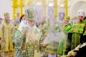 Святейший Патриарх Кирилл совершил всенощное бдение в Троицком соборе Соловецкого монастыря