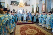 В праздник Успения Пресвятой Богородицы Патриарший экзарх всея Беларуси совершил Литургию в Успенском Жировичском монастыре