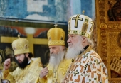 De sărbătoarea Soborului Sfinților de la Moscova Sanctitatea Sa Patriarhul Chiril a săvărșit Dumnezeiasca Liturghie în catedrala „Adormirea Maicii Domnului” din Kremlinul Moscovei