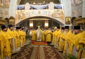 В Сургуте отметили 20-летний юбилей основания прихода и 15-летие освящения Преображенского кафедрального собора