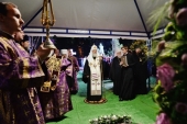 Sanctitatea Sa Patriarhul Chiril a sfințit piatra de temelie în fundamentul bisericii „Sfinții întocmai cu Apostolii Chiril și Metodiu” pe teritoriul Universității de Stat din Kuban