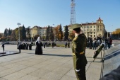 Святіший Патріарх Кирил поклав вінок до Монументу Перемоги в Мінську