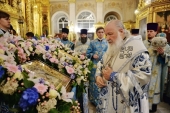 În ajunul sărbătorii Icoanei Maicii Domnului de Kazan Întâistătătorul Bisericii Ortodoxe Ruse a săvârșit privegherea în catedrala episcopală „Arătarea Domnului” din Elohovo