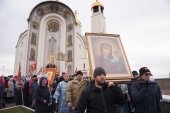 Масштабный крестный ход состоялся в Магнитогорске в День народного единства