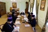Consiliile arhierești ale mitropoliilor de Bryansk și de Omsk au acordat sprijin hotărârii Sfântului Sinod despre imposibilitatea aflării în continuare în comunicare euharistică cu Patriarhia Constantinopolului