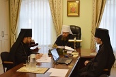 Consiliile arhierești ale mitropoliilor de Reazan și de Astrahan au acordat sprijin hotărârii Sfântului Sinod cu privire la încetarea comunicării euharistice cu Patriarhia Constantinopolului