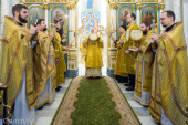 В Неделю 29-ю по Пятидесятнице Патриарший экзарх всея Беларуси совершил Литургию в Свято-Духовом кафедральном соборе Минска