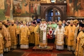 Святіший Патріарх Кирил підніс молитви за здоров'я постраждалих і упокій загиблих при обваленні будинку в Магнітогорську