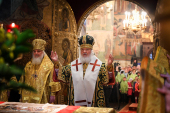 Патріарше служіння в день пам'яті святителя Петра Московського в Успенському соборі Кремля