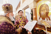 Slujirea Patriarhului în Duminica a 2-a din Postul Mare la biserica cu hramul „Sfântul Dreptcredinciosul cneaz Alexandru Nevski” din Alexandrovka