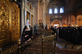 Slujirea Patriarhului în ajunul Marții Mari la Mănăstirea stavropighială „Sfântul Prooroc Ioan Înaintemergătorul”