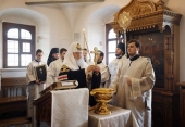 Sanctitatea Sa Patriarhul Chiril a săvârșit Te-Deum-ul la începerea rânduielii de fierbere a Sfântului Mir