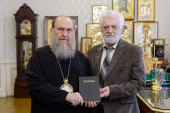 Глава Казахстанского митрополичьего округа встретился с директором Библейского общества Казахстана