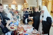 În Sâmbăta Mare Sanctitatea Sa Patriarhul Chiril a vizitat un șir de biserici din Moscova
