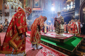 Marea Vecernie Pascală în catedrala „Hristos Mântuitorul” din Moscova