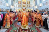 В Неделю о расслабленном Патриарший экзарх всея Беларуси совершил Литургию в храме праведного Иова Многострадального в Минске
