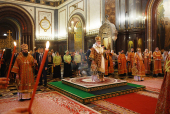 Slujirea Patriarhului în ajunul zilei de pomenire a Sfântului Ierarh Nicolae Făcătorul de minuni în Catedrala „Hristos Mântuitorul” din Moscova