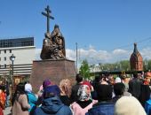 В Барнауле освящен памятник равноапостольным братьям Кириллу и Мефодию