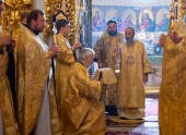 В Неделю Всех святых Предстоятель Украинской Православной Церкви возглавил Литургию в Киево-Печерской лавре