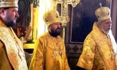 Митрополит Волоколамський Іларіон звершив Літургію на подвір'ї Сербської Православної Церкви в Москві