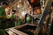 În ajunul zilei de pomenire a Sfântului Cuvios Serghie de Radonej Sanctitatea Sa Patriarhul Chiril a săvârșit privegherea în Lavra „Sfânta Treime” a Cuviosului Serghie