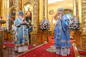 Slujirea Patriarhului în ajunul sărbătoririi Icoanei Maicii Domnului de Kazan în Catedrala episcopală „Arătarea Domnului”, or. Moscova