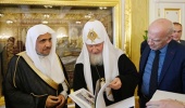 Συνάντηση του Πατριάρχη Κυρίλλου με τον Γενικό Γραμματέα του Μουσουλμανικού Παγκόσμιου Συνασπισμού