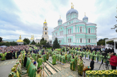 Vizita Patriarhului la Mitropolia de Nijniy Novgorod. Dumnezeiasca Liturghie la Mănăstirea Sfântului Serafim din Diveevo