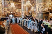 У день свята Успіння Божої Матері Предстоятель Руської Церкви звершив Літургію в Успенському соборі Московського Кремля