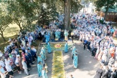 De sărbătoarea Adormirii Preasfintei Născătoare de Dumnezeu exarhul Patriarhal al întregii Belarus a condus Dumnezeiasca Liturghie la Mănăstirea „Adormirea Maicii Domnului” din Jirovici
