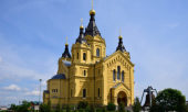 В кафедральный собор Нижнего Новгорода принесена икона с частицами мощей преподобномучениц великой княгини Елисаветы и инокини Варвары