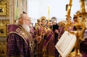Întâistătătorul Bisericii Ortodoxe Ruse a săvârșit privegherea cu Utrenia și rânduiala Înălțării Crucii Domnului în Catedrala „Schimbarea la Față a Mântuitorului” din or. Tolyatti